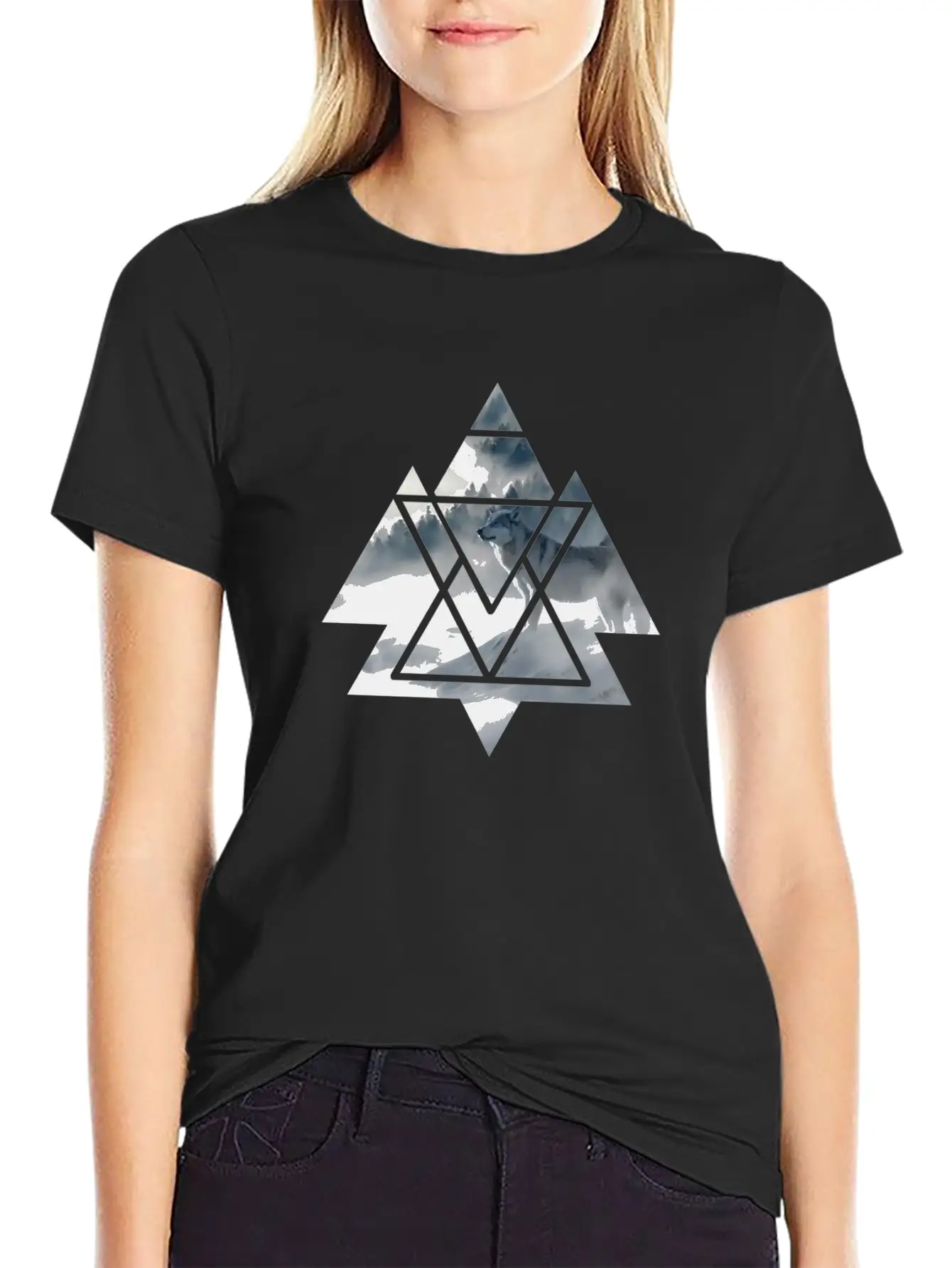 Wolf Geometry Triangle Ice World Winter Casual Graphic T-Shirt – Simple And Comfortable Daily Wear